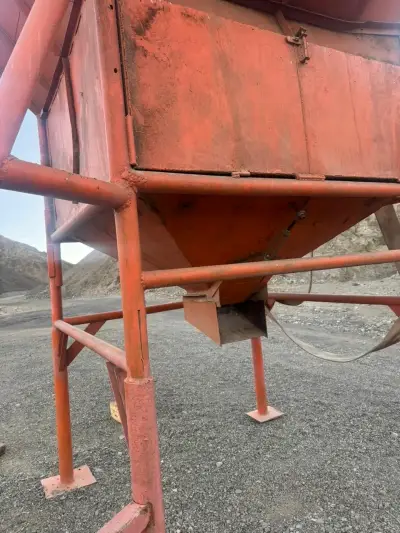 Tolva industrial de acero para minería - miniatura 4