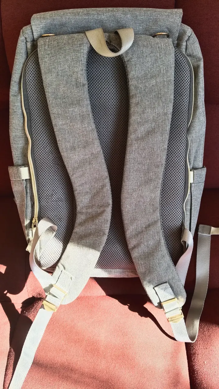 Mochila Bebesit gris para pañales - 2
