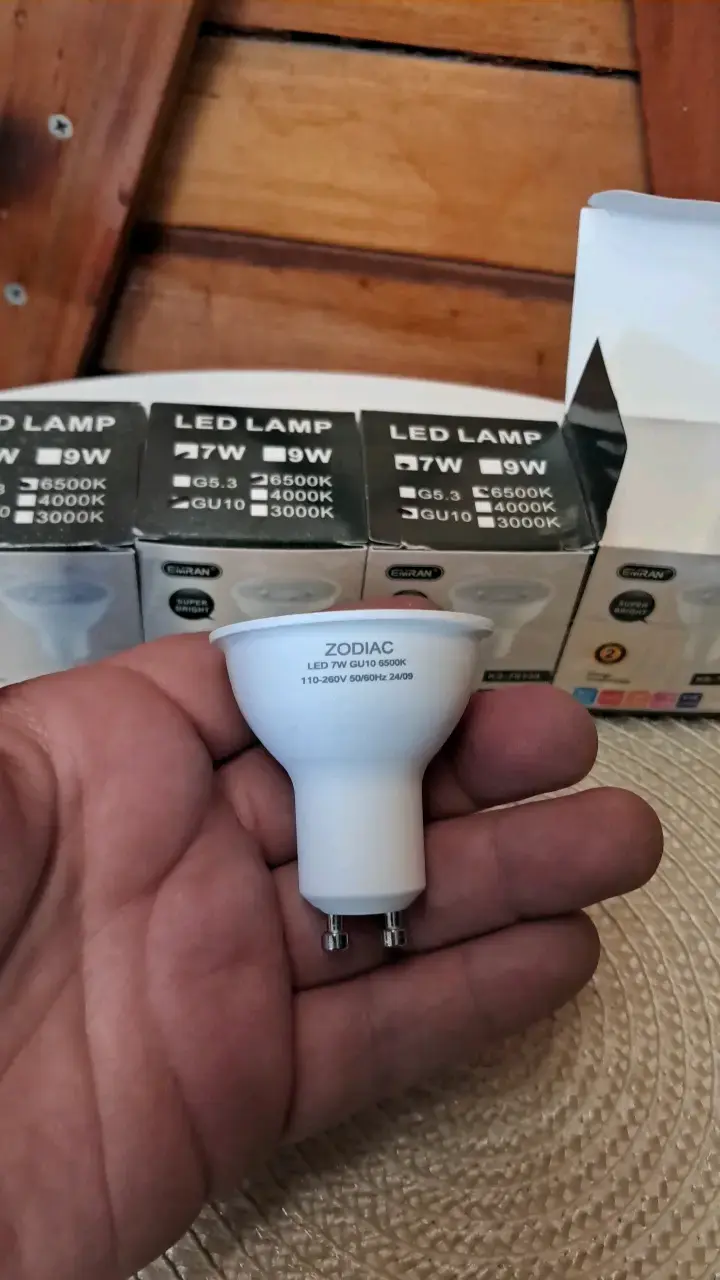 Set 4 Ampolleta LED GU10 7W 6500K luz blanca - 1