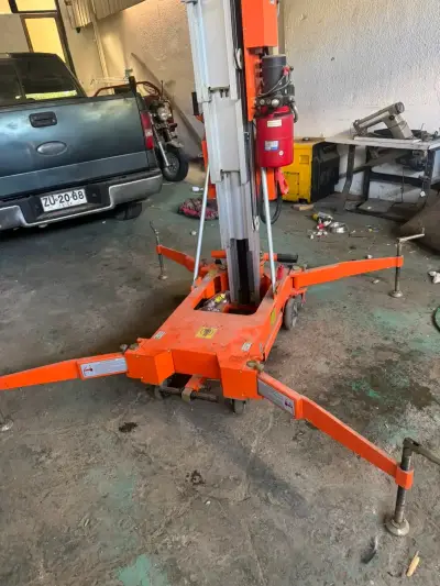 Elevador hidráulico portátil para taller - miniatura 1