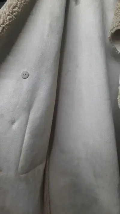 Abrigo de lana beige con botones - miniatura 4