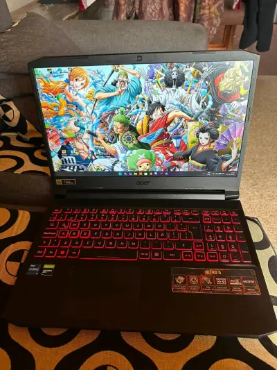 Laptop Acer Nitro 5 con Intel i5 y 16GB RAM - miniatura 2