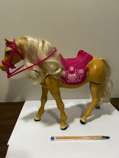 Barbie Caballo Mattel con sonido y movimientos - miniatura 1