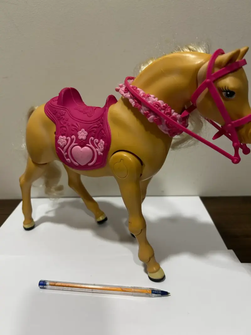 Barbie Caballo Mattel con sonido y movimientos - 2