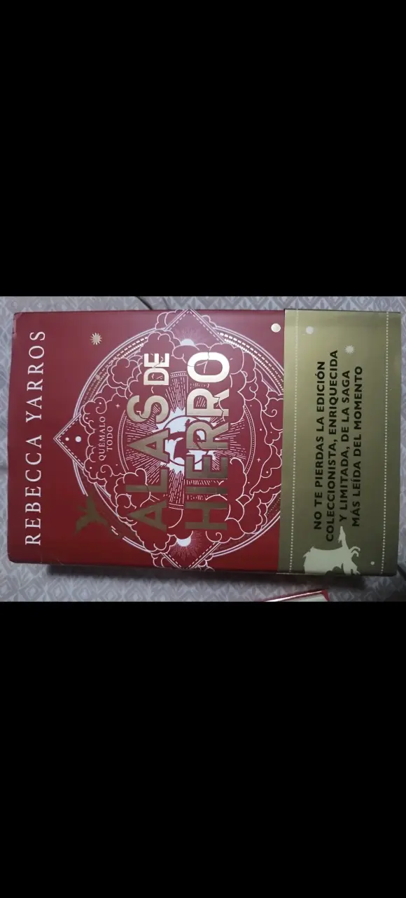 Libro "Alas de Hierro" edición coleccionista
