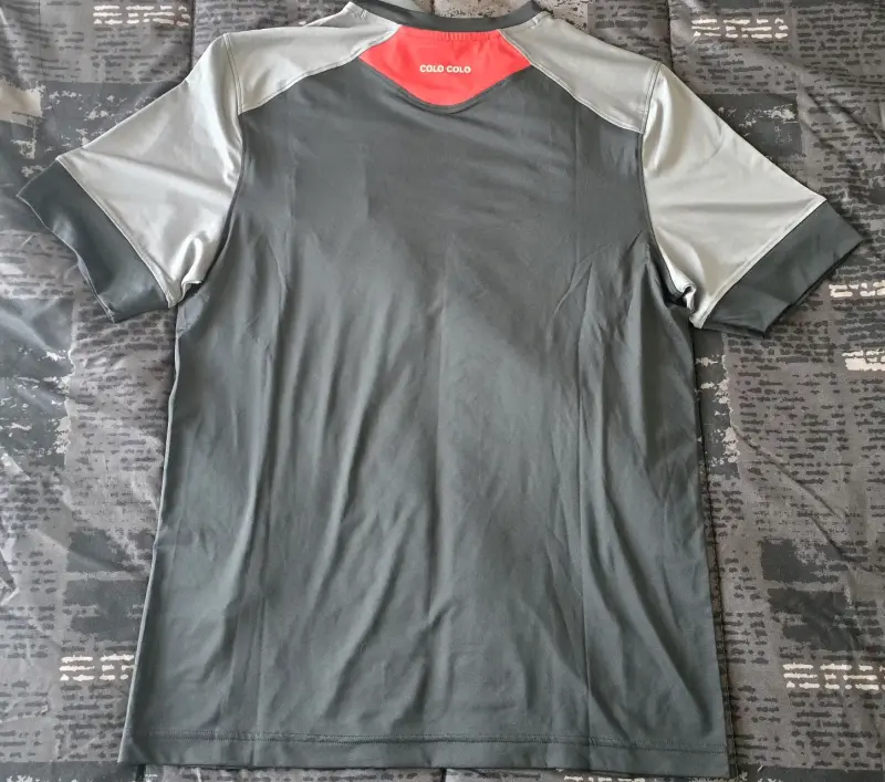 Polera Under Armour Colo-Colo negra - 2