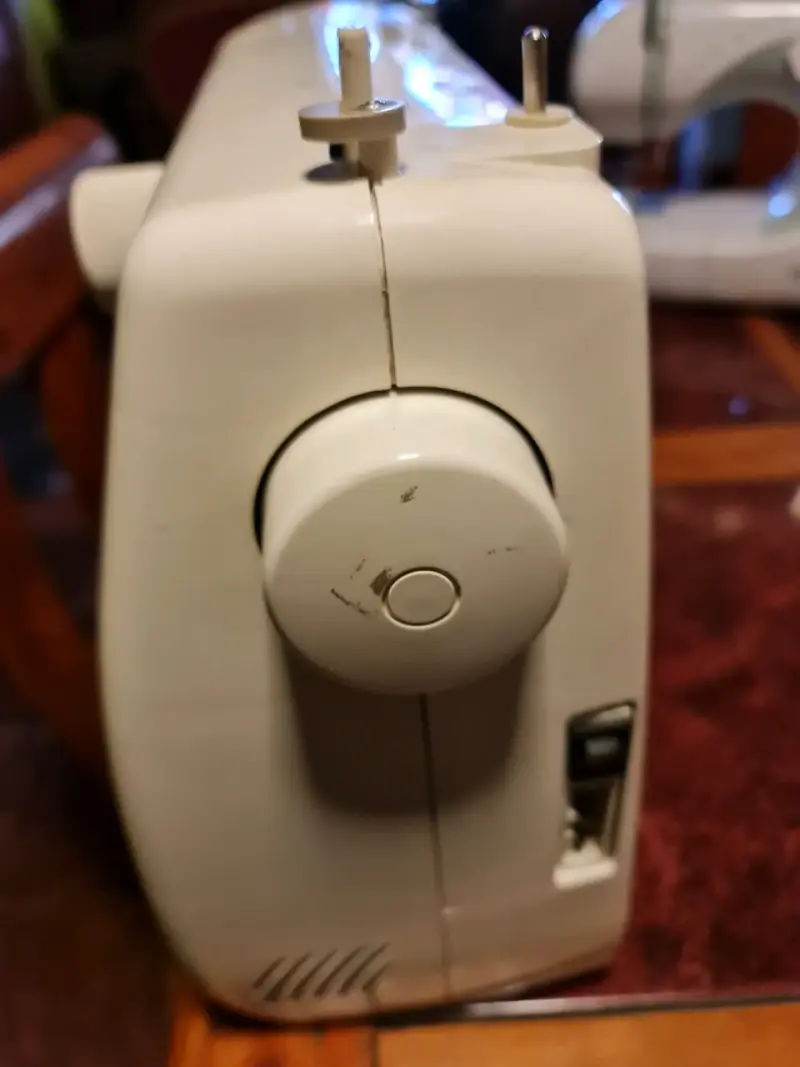 Máquina de coser Brother LS-2125 - 3