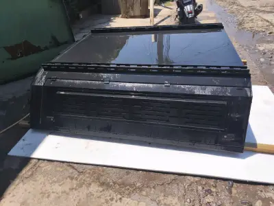 Cupula Silverado  2018 -2025 negra - miniatura 2