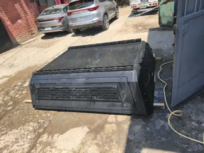 Cupula Silverado  2018 -2025 negra - miniatura 5