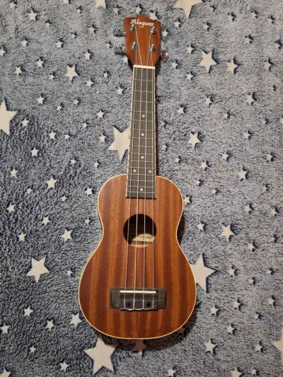 Ukulele Soprano - miniatura 1