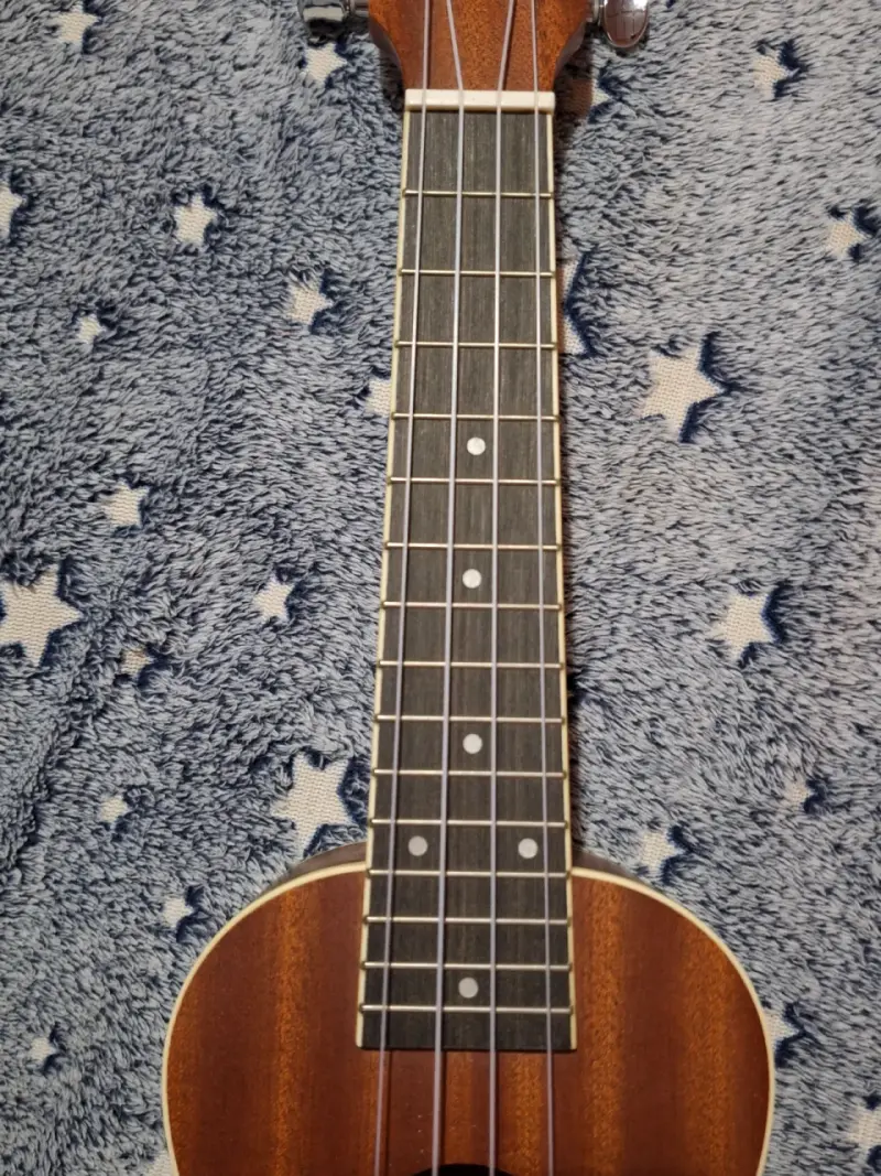 Ukulele Soprano - 5