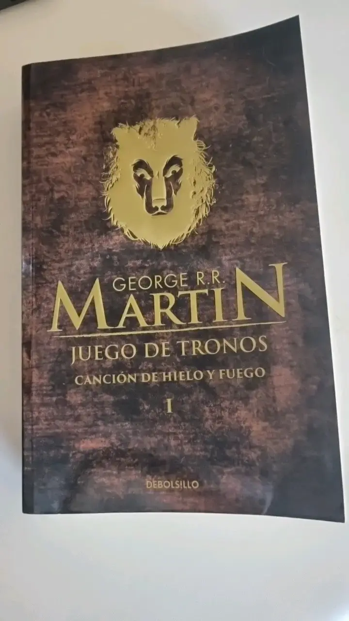 Libro Juego de Tronos de George R.R. Martin