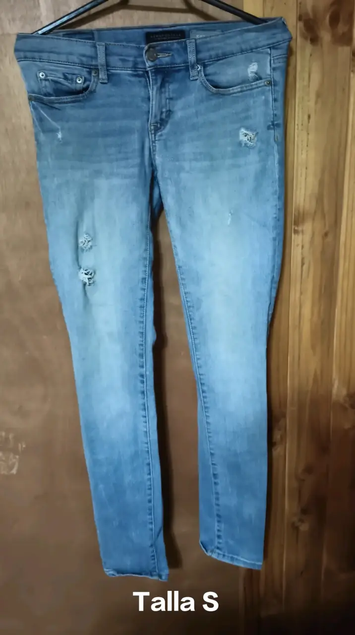 Jeans azul desgastado para mujer talla S