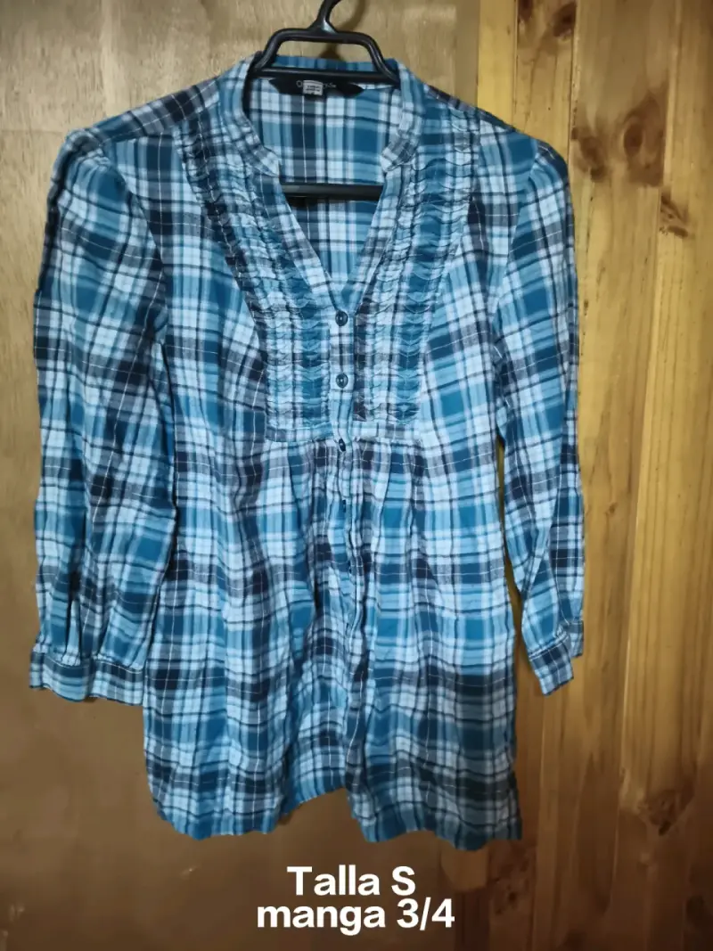 Blusa a cuadros azul talla S manga 3/4