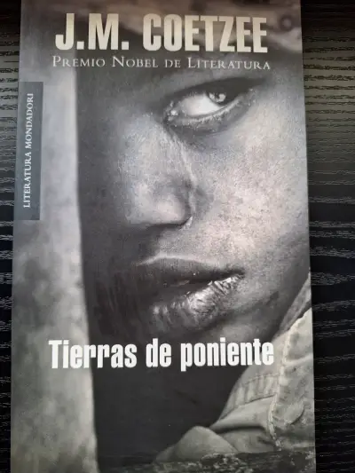 Libro 'Tierras de Poniente' de J.M. Coetzee - miniatura 1