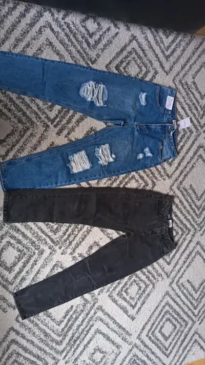 Lote de jeans para mujer en varios colores - miniatura 3