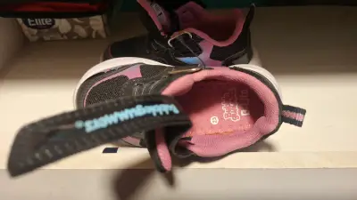 Zapatillas Bubble Gummers negras y rosadas talla 23 - miniatura 1