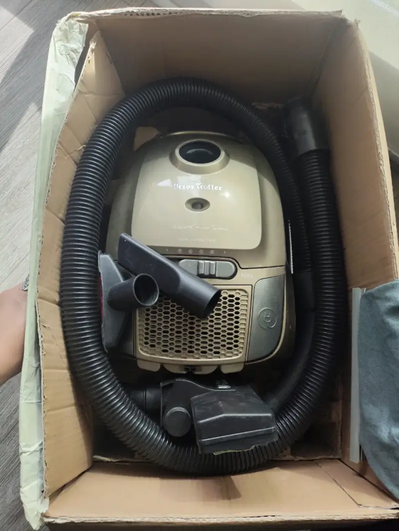Aspiradora Ursus Trotter UT-SILENT1603 beige 1600W - 2