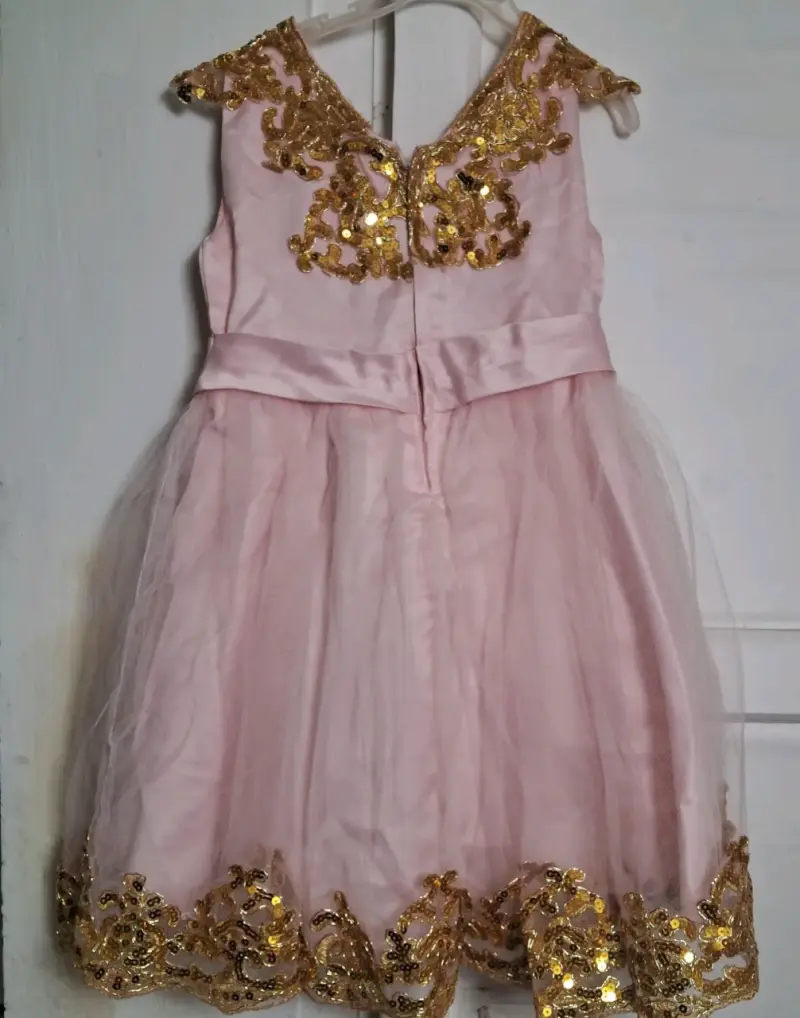 Vestido de fiesta infantil rosa con encaje dorado - 3