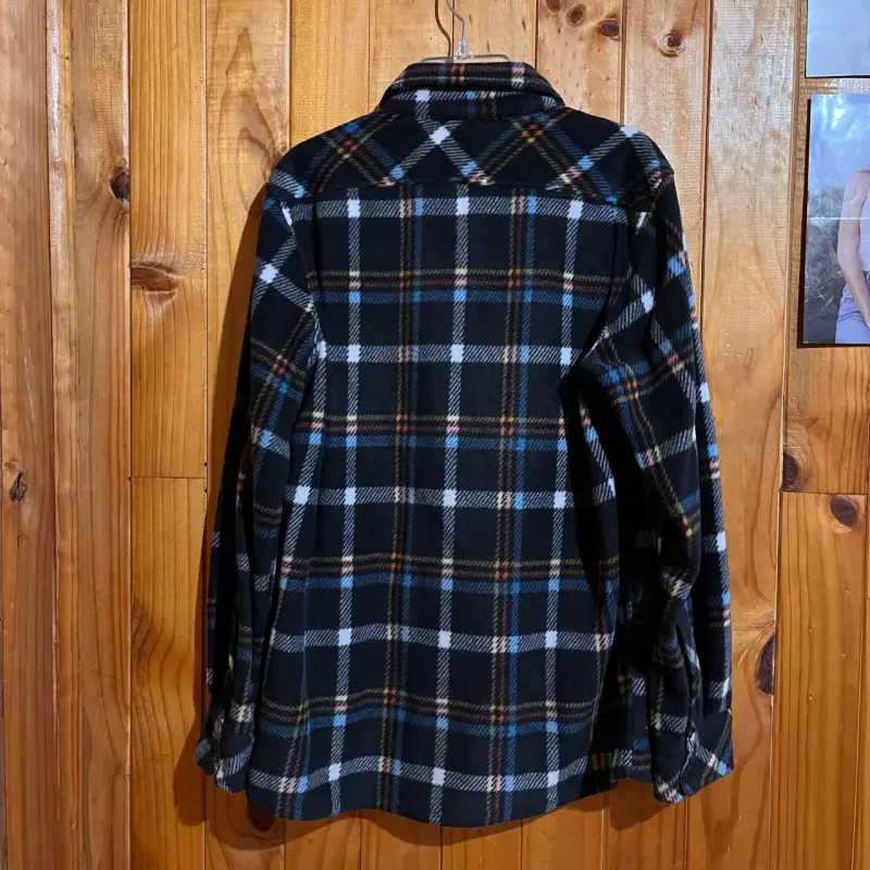 Camisa de franela a cuadros azul y negra - 2