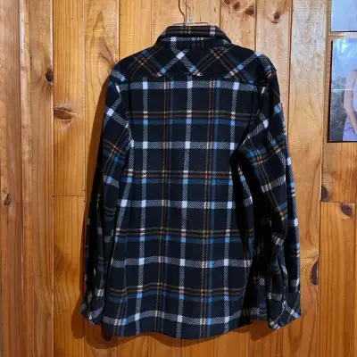 Camisa de franela a cuadros azul y negra - miniatura 2