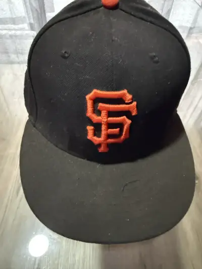 Gorra negra New Era - miniatura 1
