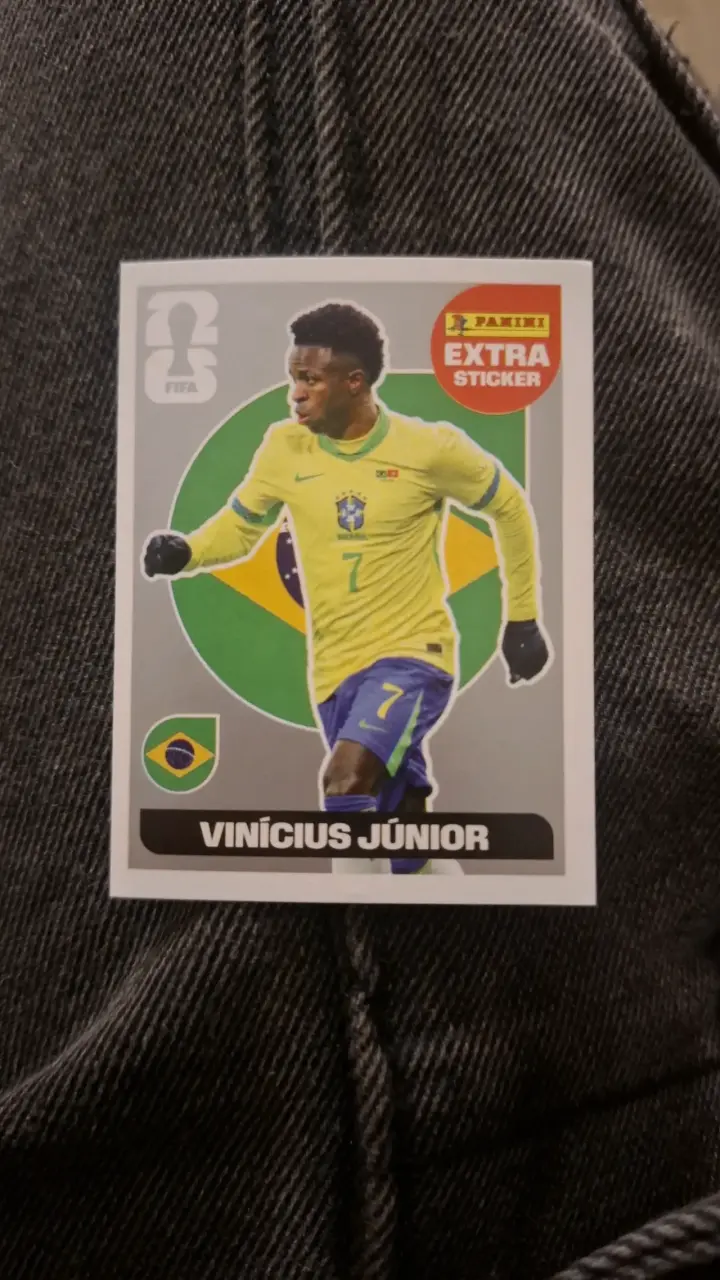 Lámina Panini Vinícius Júnior Brasil extra plata