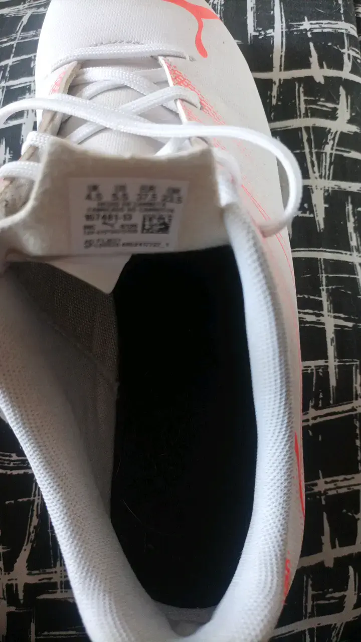 Zapatillas deportivas Puma blancas para fútbol - 3
