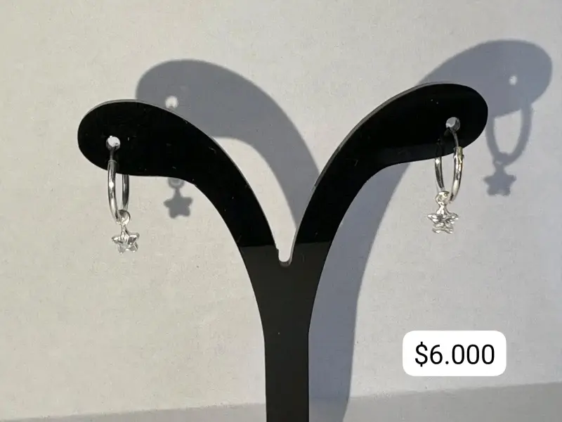 Aros de plata con colgante de estrella