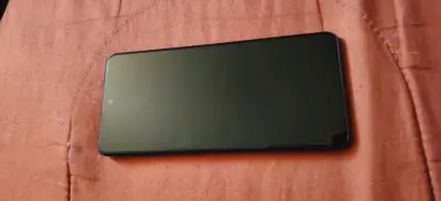 Smartphone POCO X3 Pro 256GB en muy buen estado - miniatura 2