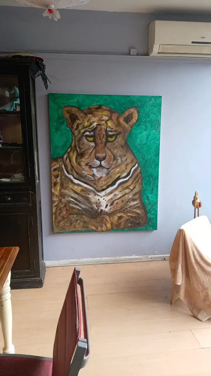 Tigre con relieve - 1