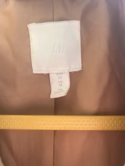 Blazer de pana beige para mujer - miniatura 3