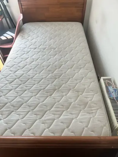 Cama de madera con colchón incluido - miniatura 2