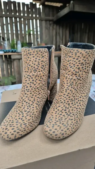 Botines de cuero animal print con cierre lateral - miniatura 1