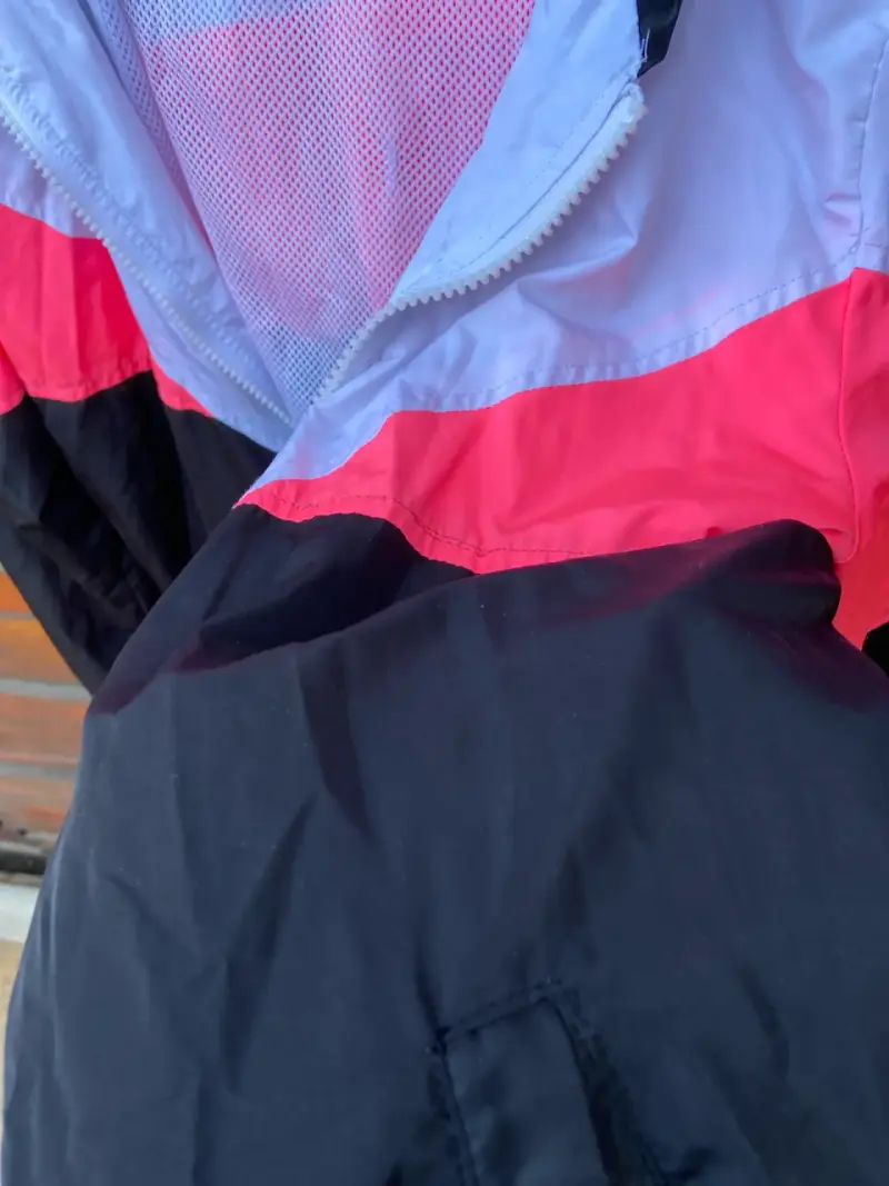 Cortaviento con capucha tricolor para mujer - 3