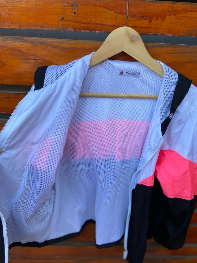 Cortaviento con capucha tricolor para mujer - 5