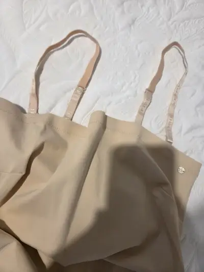Sostén beige con detalle metálico - miniatura 6