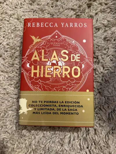 Libro 'Alas de Hierro' edición coleccionista - miniatura 1