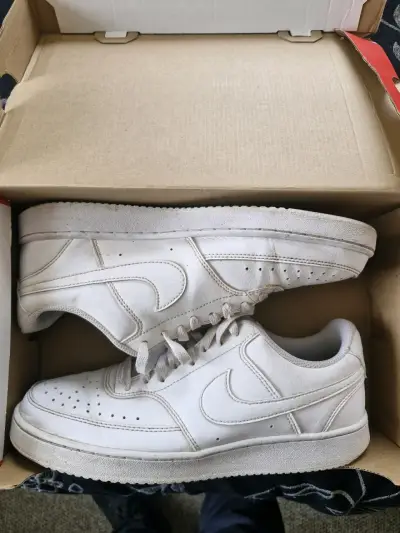 Zapatillas  blancas de cuero - miniatura 1