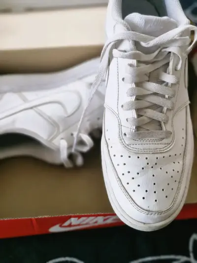 Zapatillas  blancas de cuero - miniatura 3