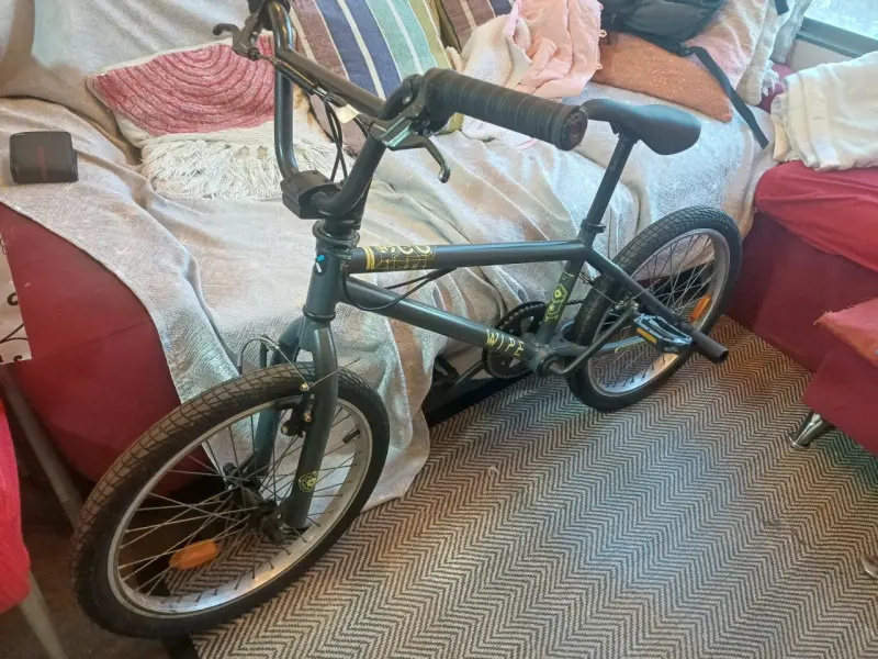BMX SEMINUEVA - 1