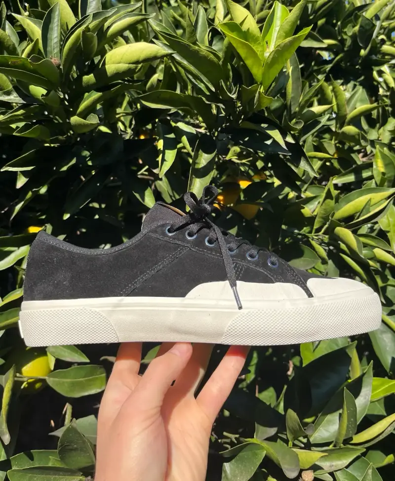 Zapatillas Globe negras de gamuza talla 9.5 - 2