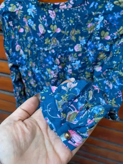 Blusa floral de manga larga azul - miniatura 2
