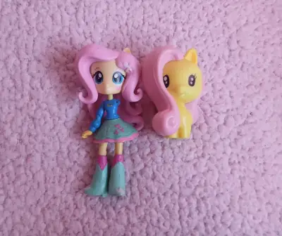Figura de juguete My Little Pony Fluttershy - miniatura 1