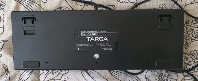 Teclado mecánico Targa con cable USB y luces - 2