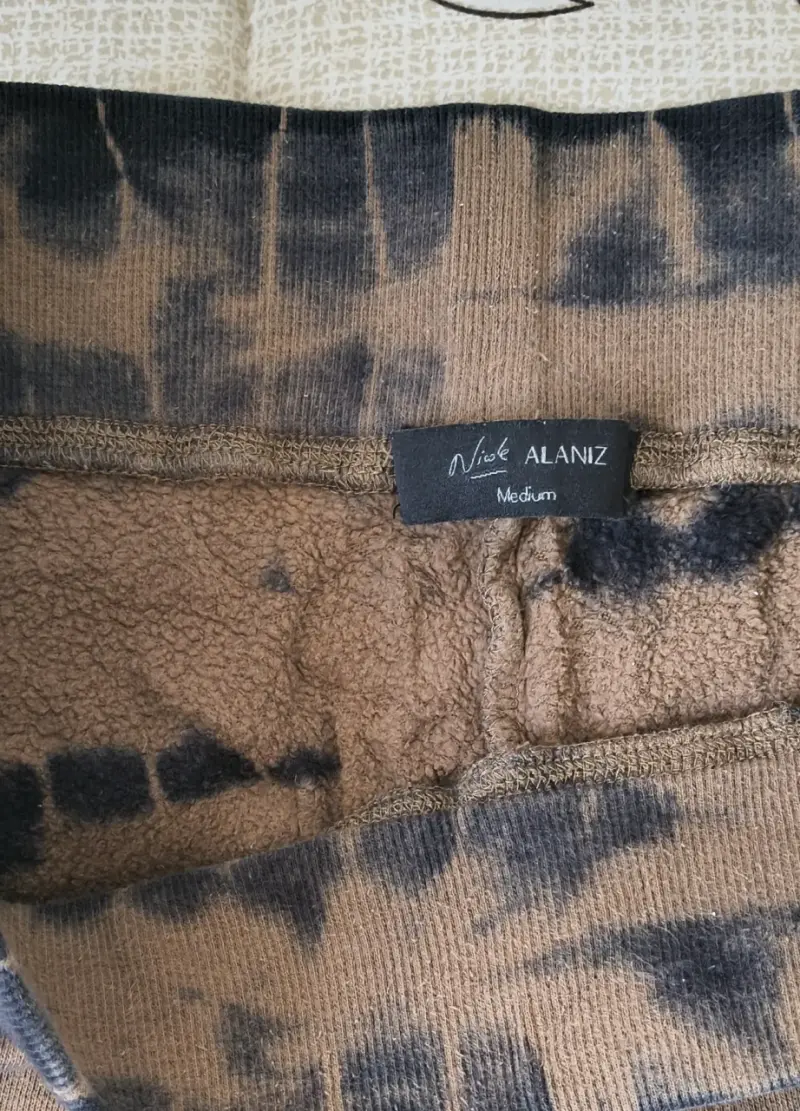Pantalones tie-dye marrón y negro ALANIZ - 2