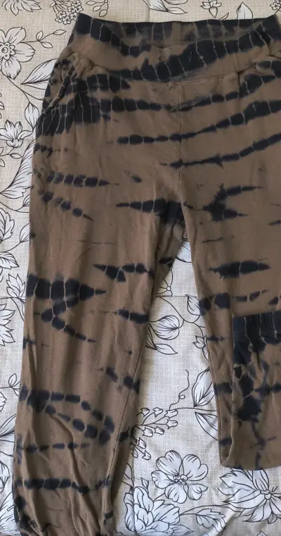 Pantalones tie-dye marrón y negro ALANIZ - miniatura 3
