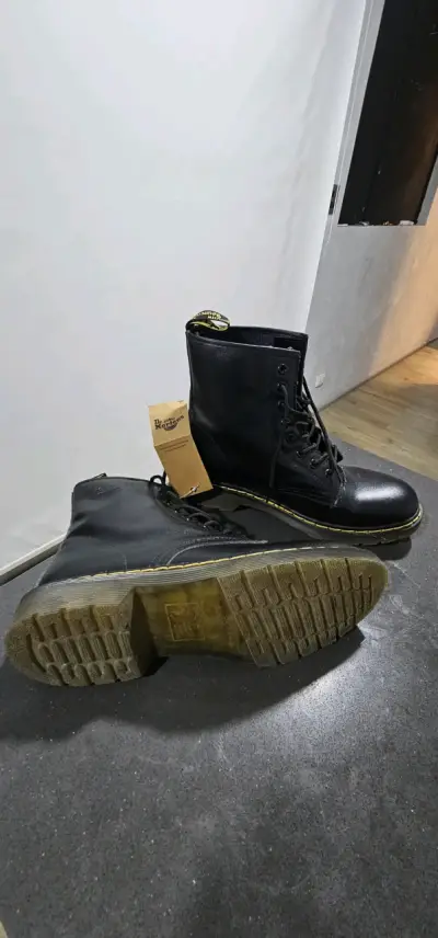 Botas negras Dr Martens - miniatura 3