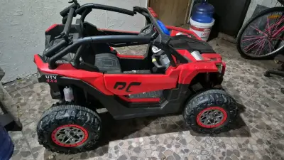 Auto eléctrico infantil Super Master rojo - miniatura 2