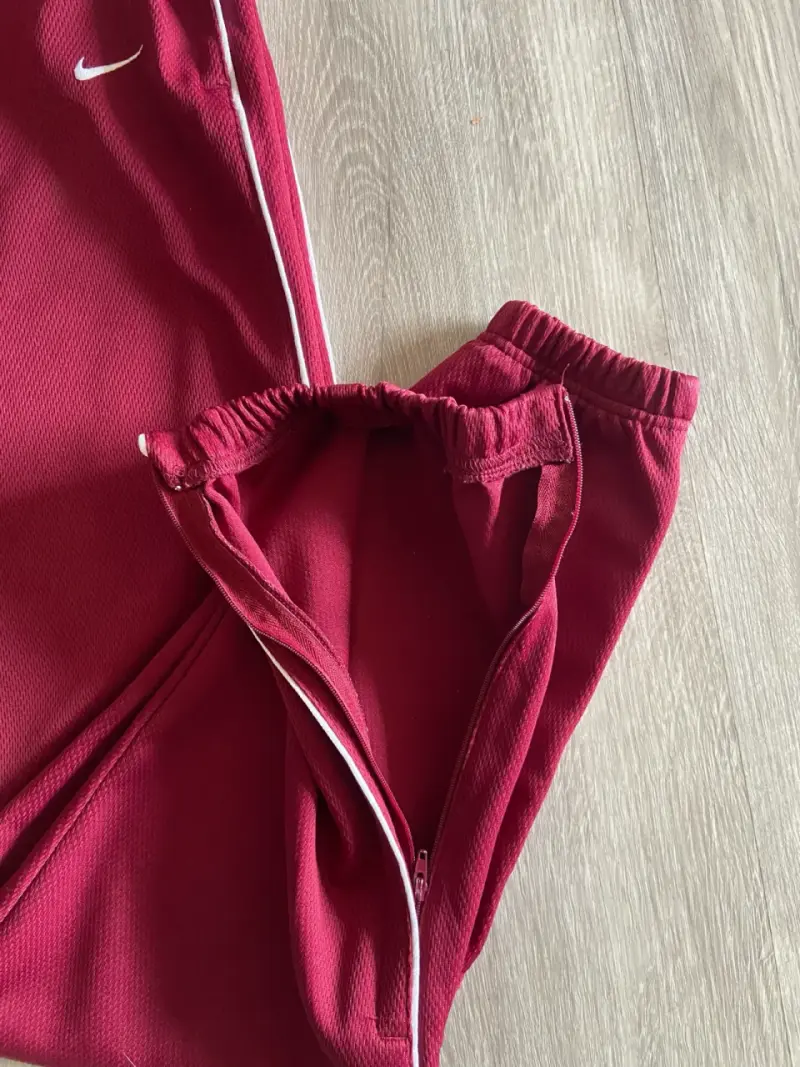 Pantalones deportivo Nike rojos unisex - 4